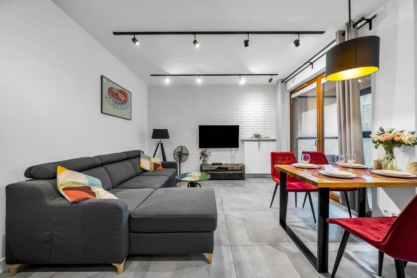 Warsaw Grzybowska Apartment With Parking - By Rentujemy