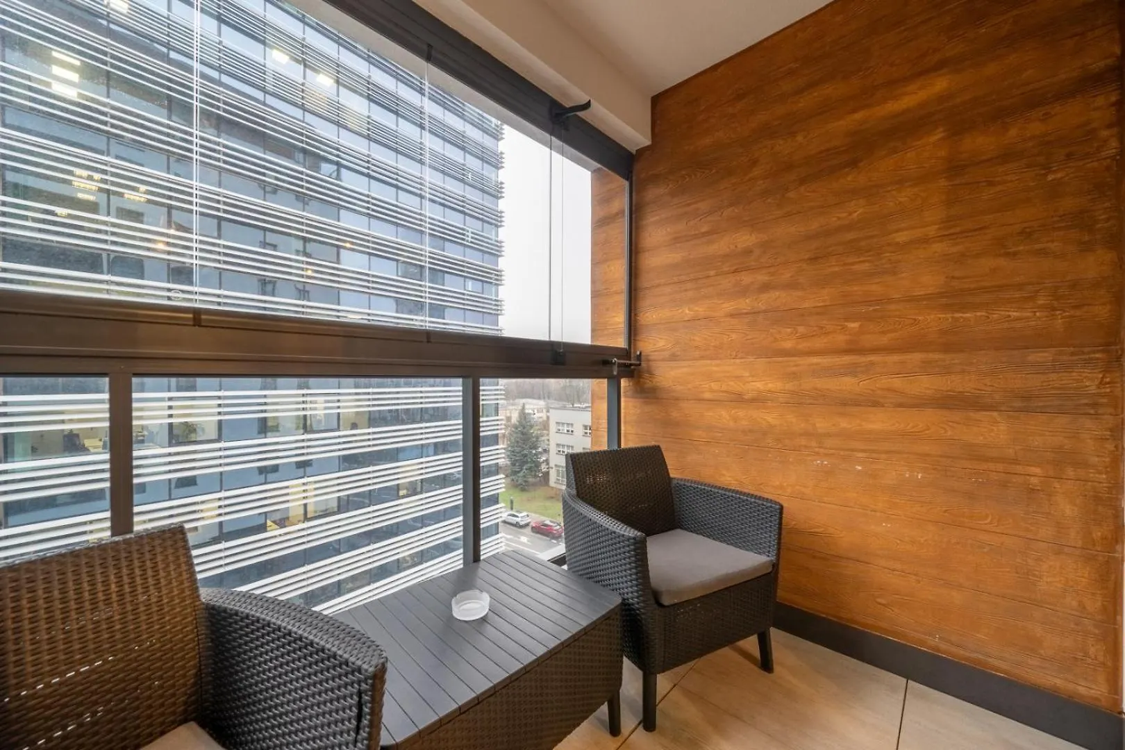 Warsaw Grzybowska Apartment With Parking - By Rentujemy 0*,  Poland